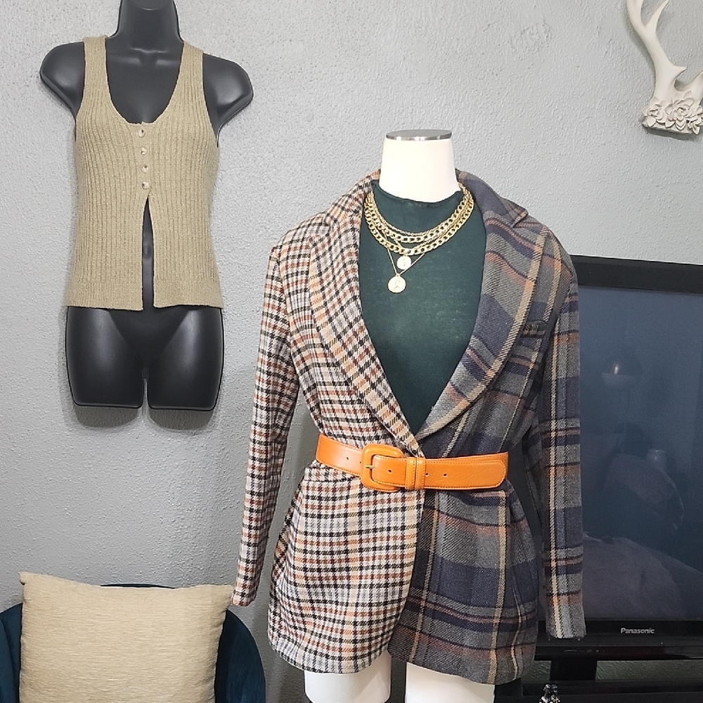 Something Navy 2tone Plaid Blazer Made In Italy Wool Sz. XS Pit To Pit 18.5"